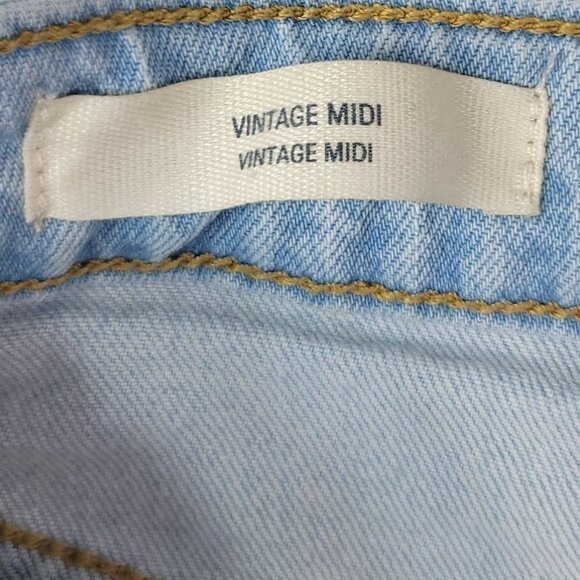 Universal Thread Vintage Midi Denim Shorts Blue Light SZ 0 25R Distress Cut Off - Picture 7 of 8
